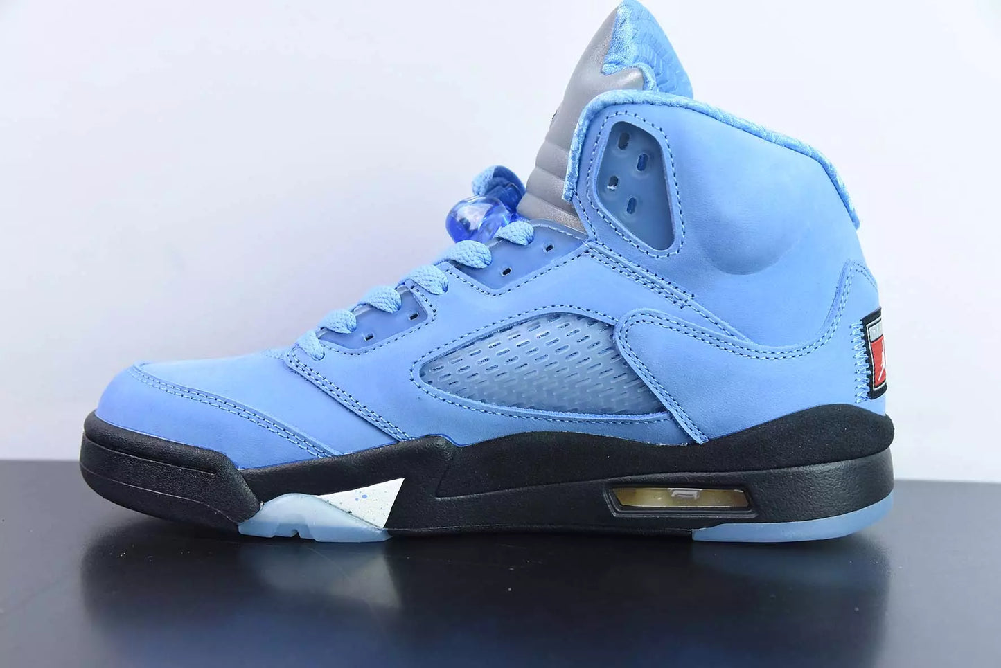 Jordan 5 Retro University Blue