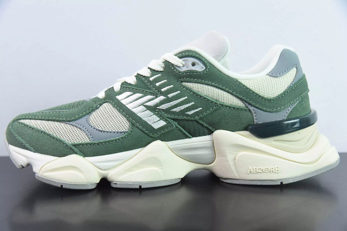 New Balance 9060 Nori