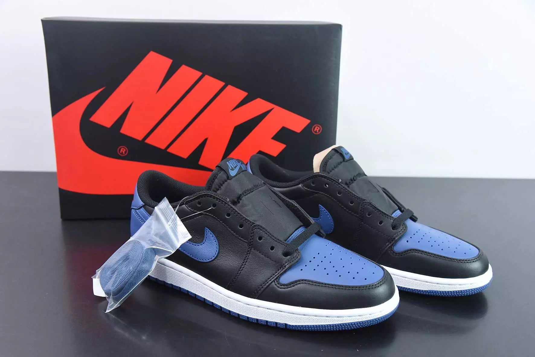 Air Jordan 1 Retro Low OG ‘Mystic Navy’