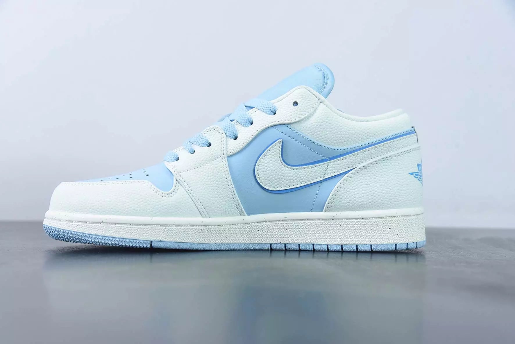Air Jordan 1 Low Ice Blue
