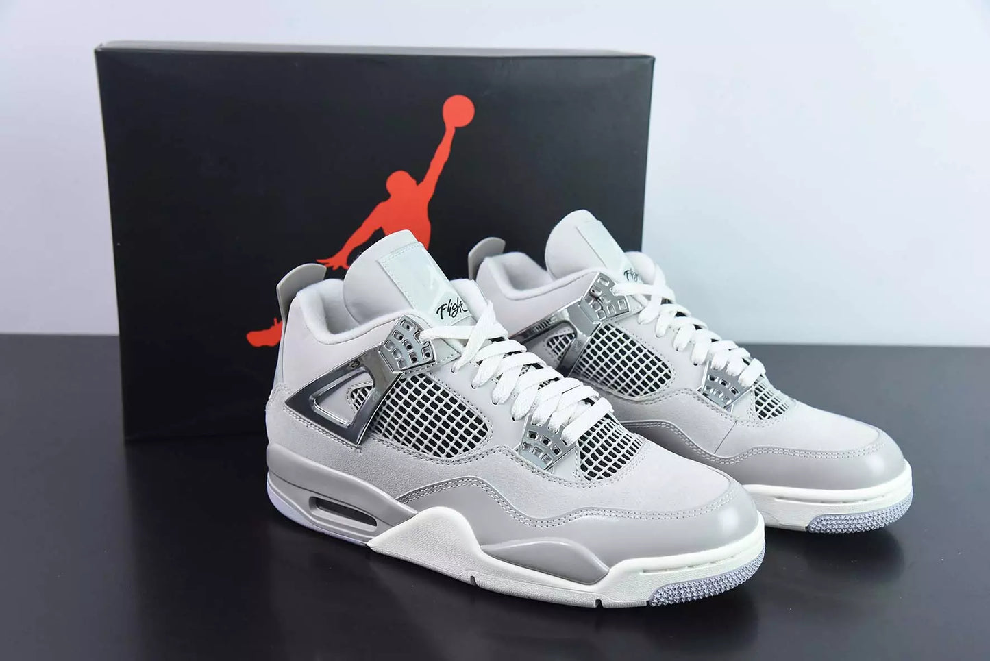 Jordan 4 Retro Frozen Moments