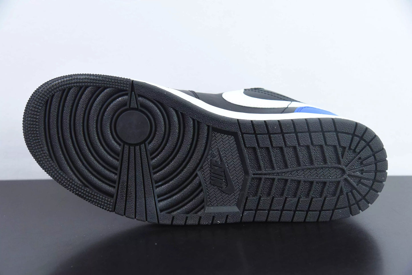 Air Jordan 1 Low "Black Royal Toe"