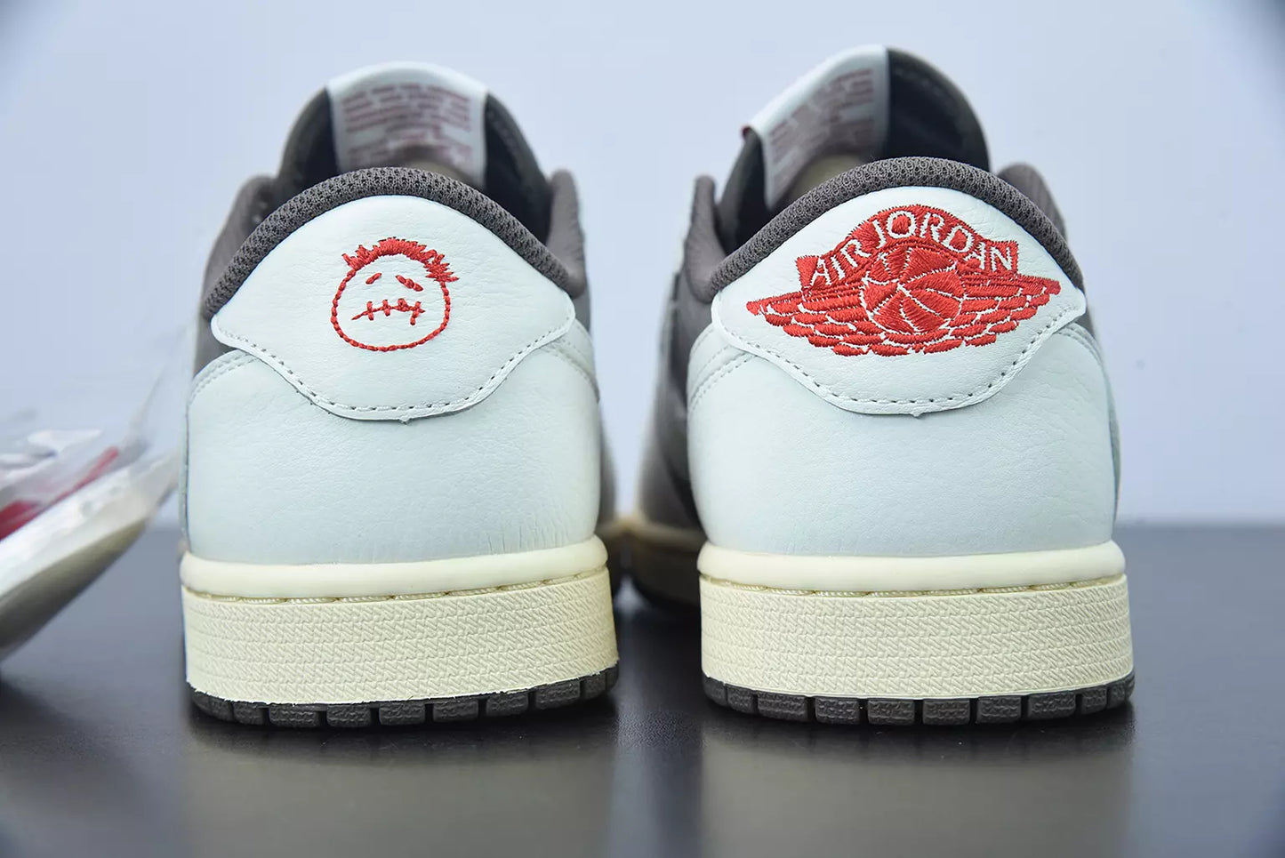 Jordan 1 Low Reverse Mocha Travis Scott