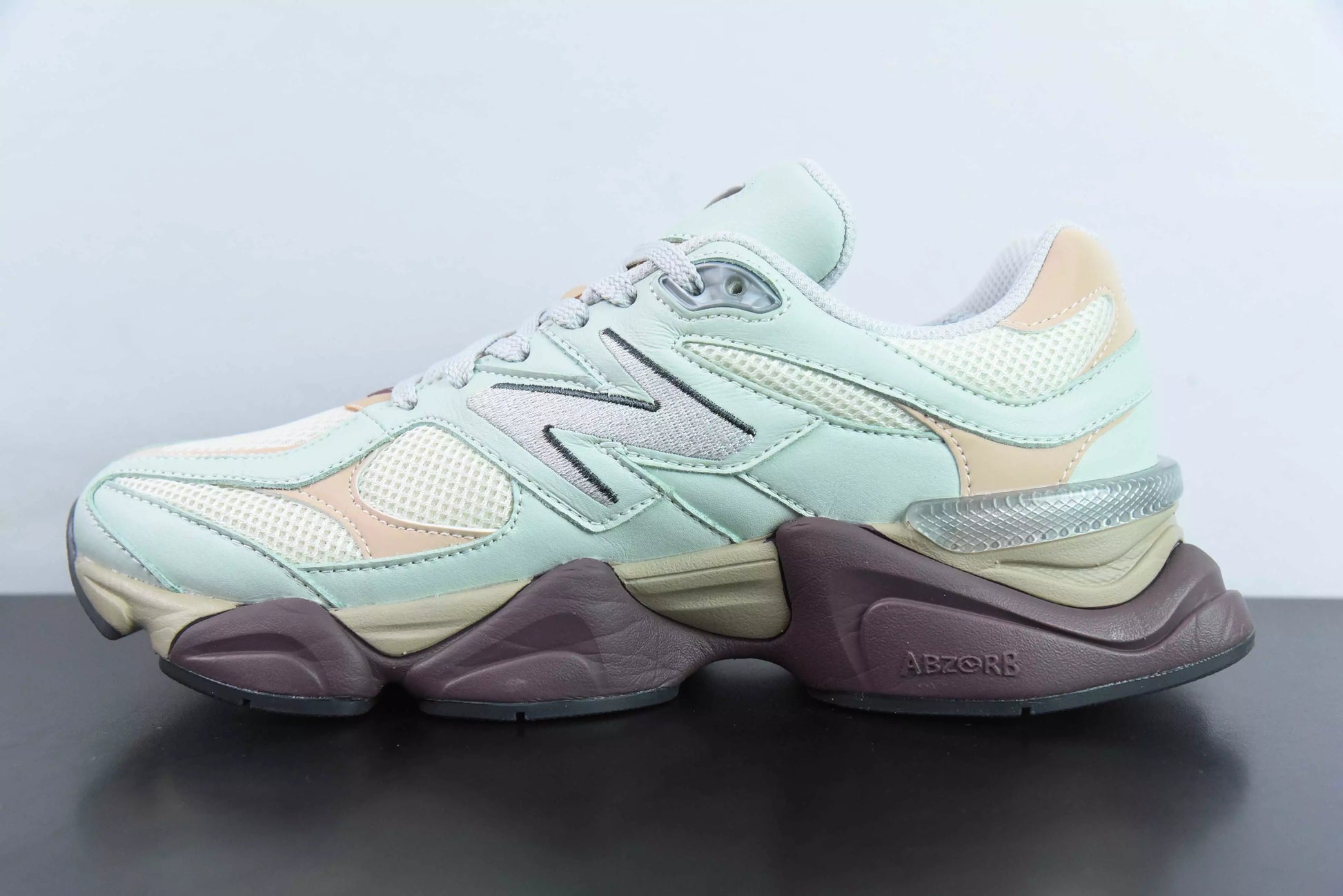 New Balance 9060 Clay Ash