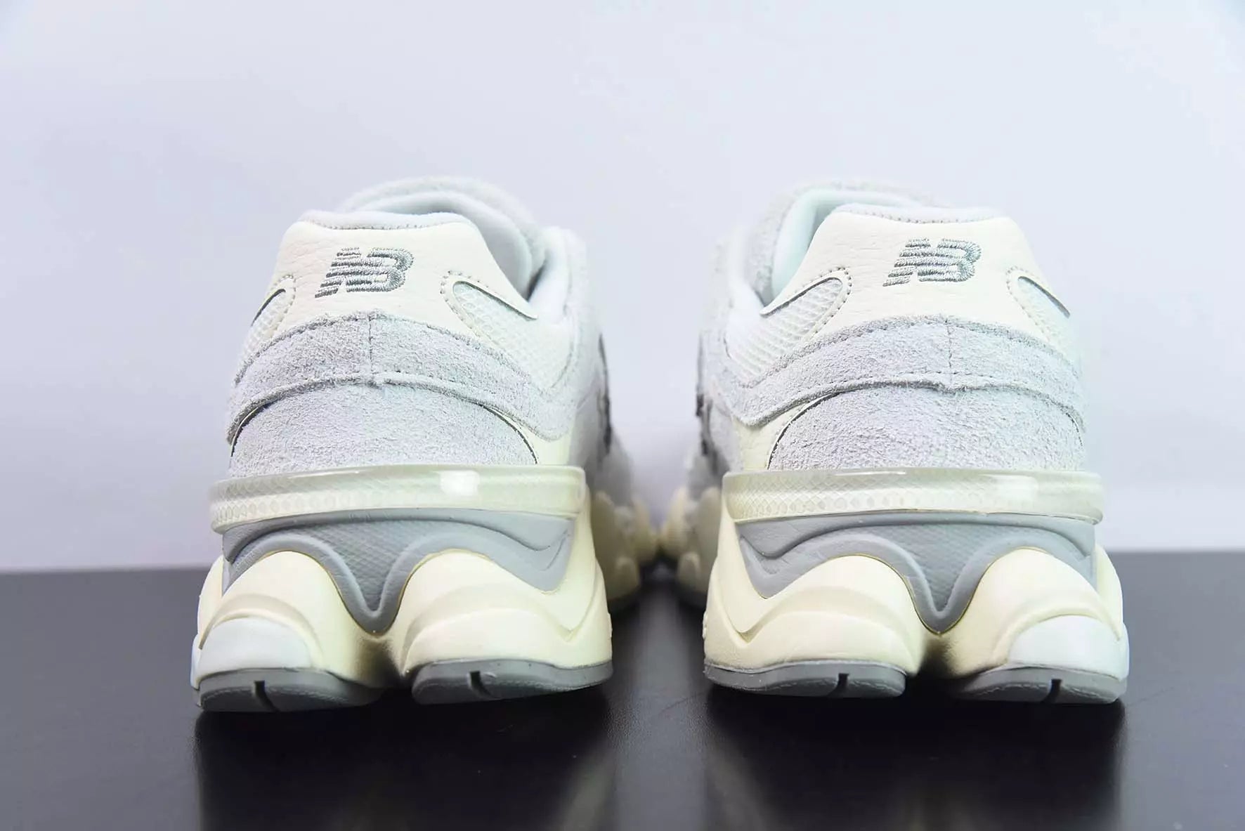 New Balance 9060 Quartz Grey