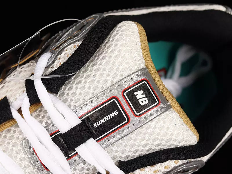 New Balance 1906R White Gold