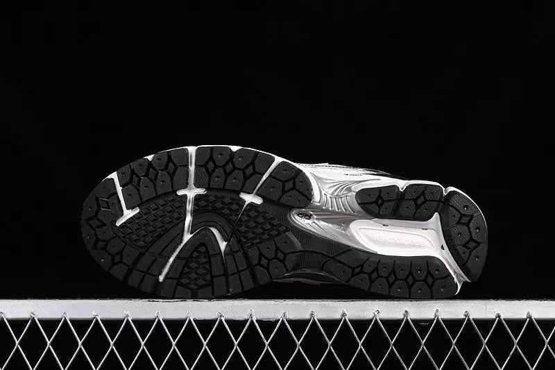 New Balance 1906R Silver Metallic Black