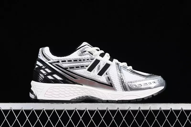 New Balance 1906R Silver Metallic Black