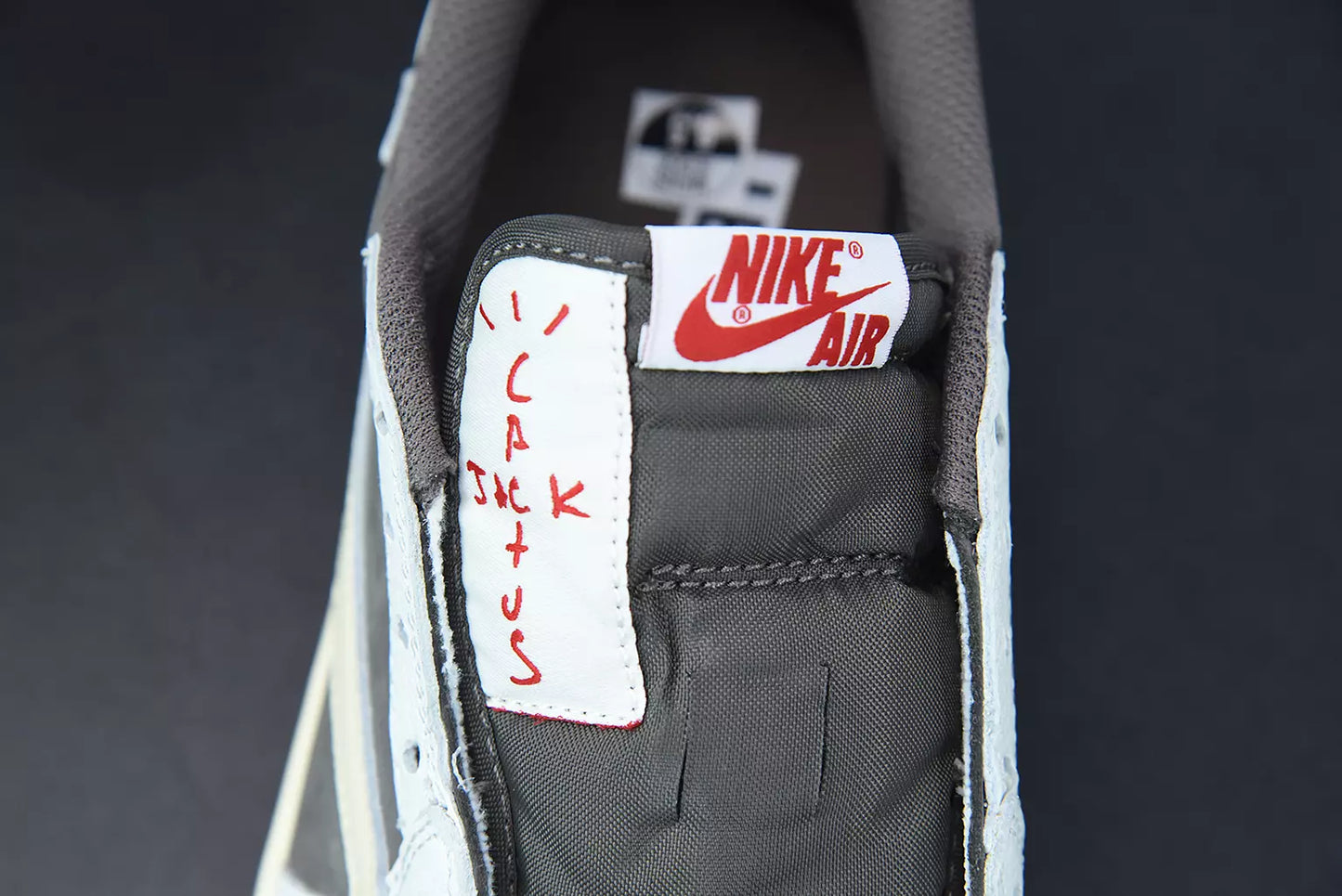 Jordan 1 Low Reverse Mocha Travis Scott