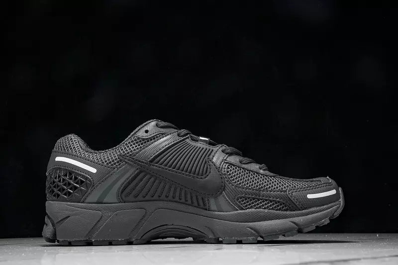 Nike Zoom Vomero 5 Anthracite