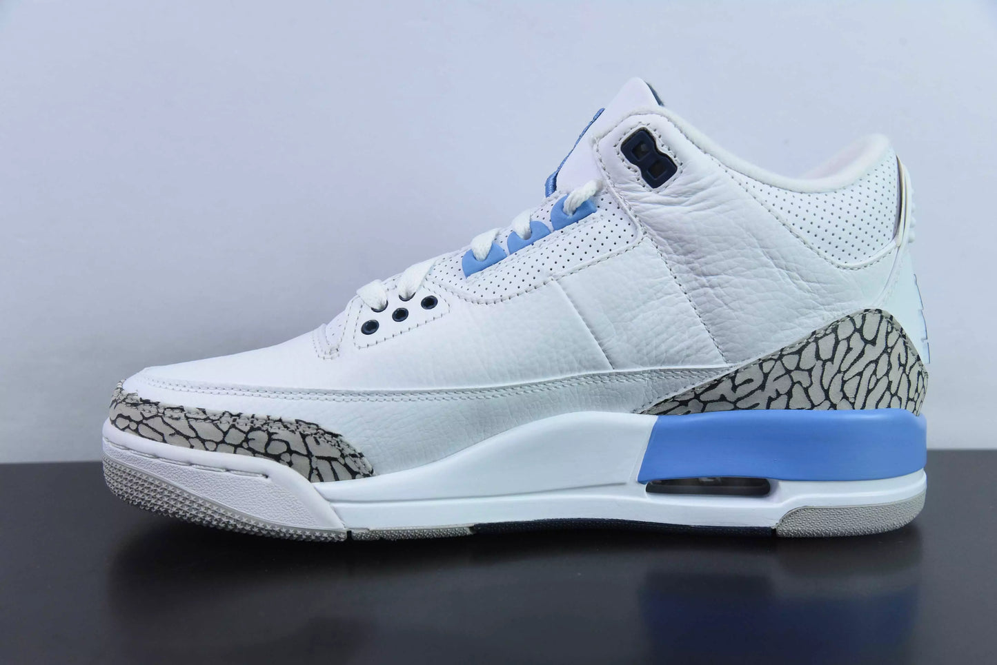 Jordan 3 Retro UNC