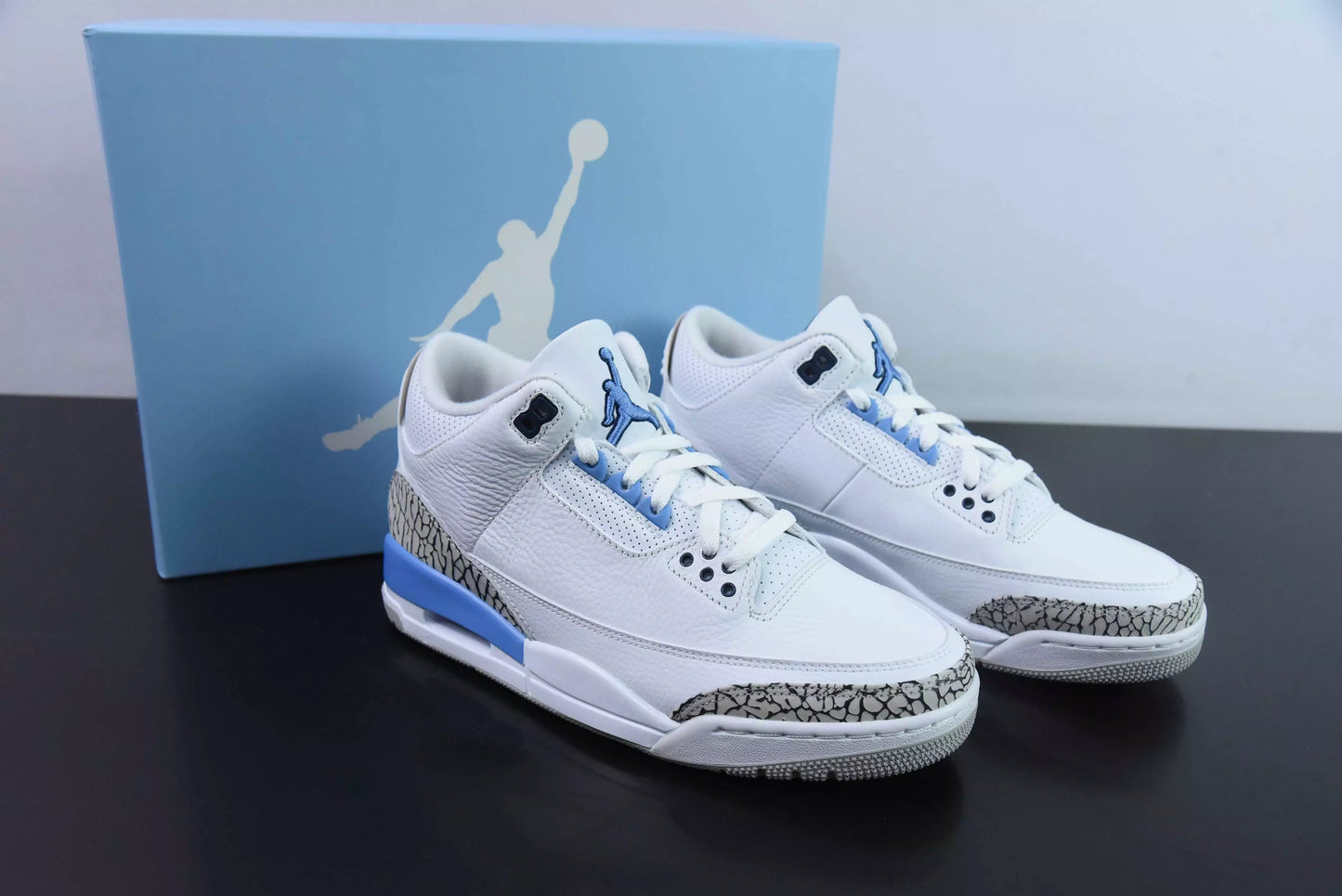 Jordan 3 Retro UNC