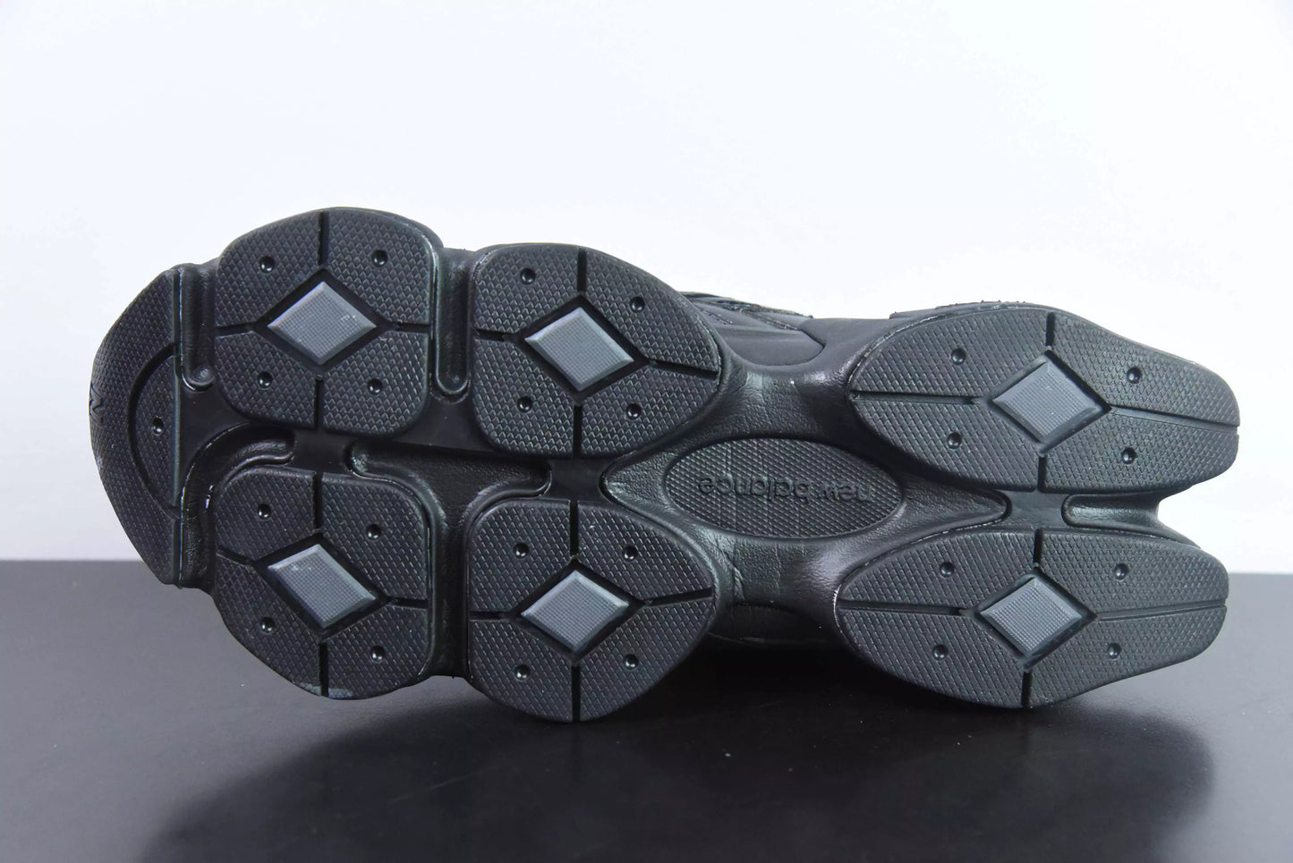 New Balance 9060 Triple Black