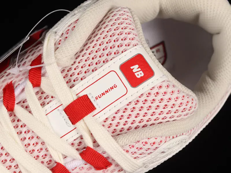 New Balance 1906R Sea Salt True Red