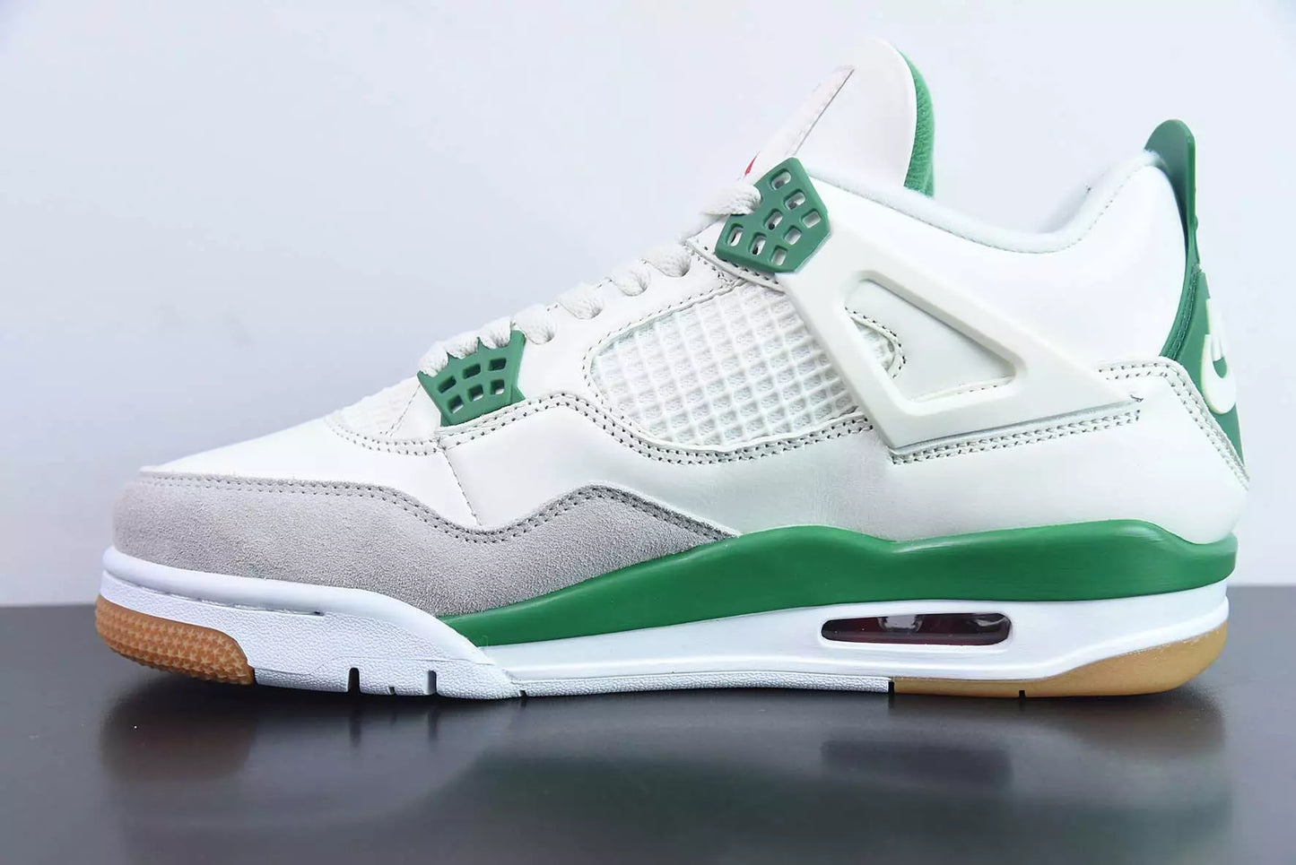 Jordan 4 Retro SB Pine Green