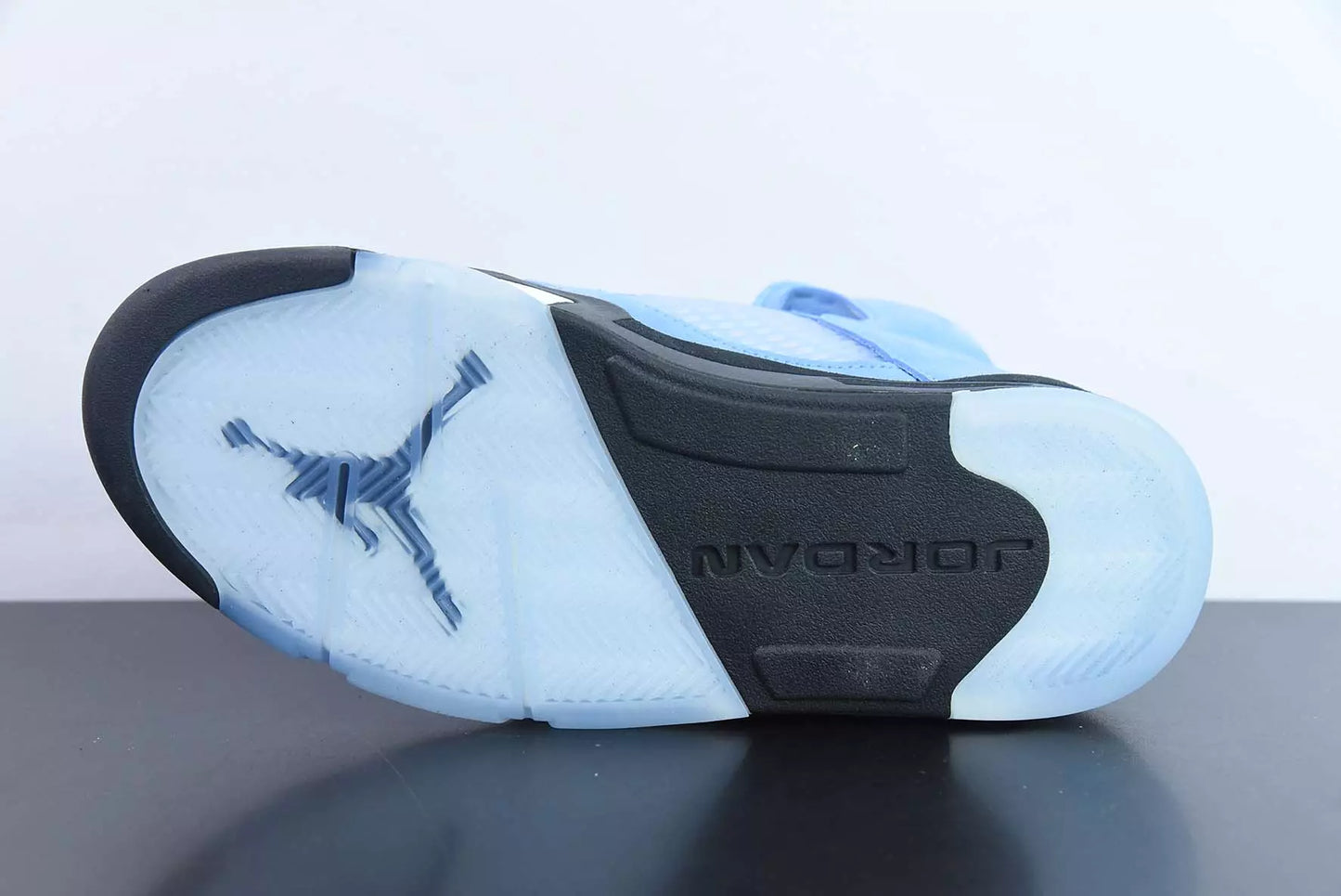 Jordan 5 Retro University Blue