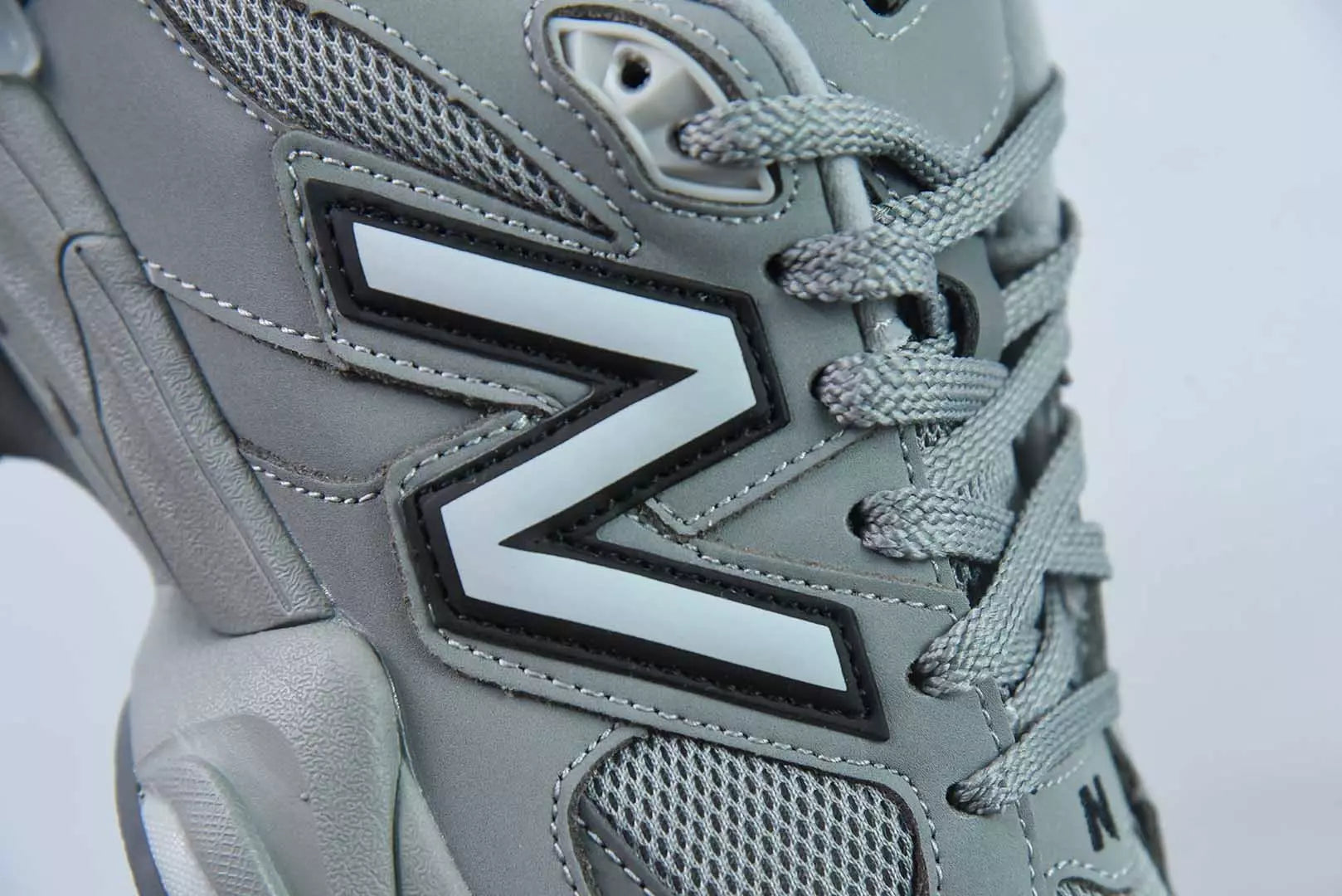 New Balance 9060 Shadow Grey Castlerock