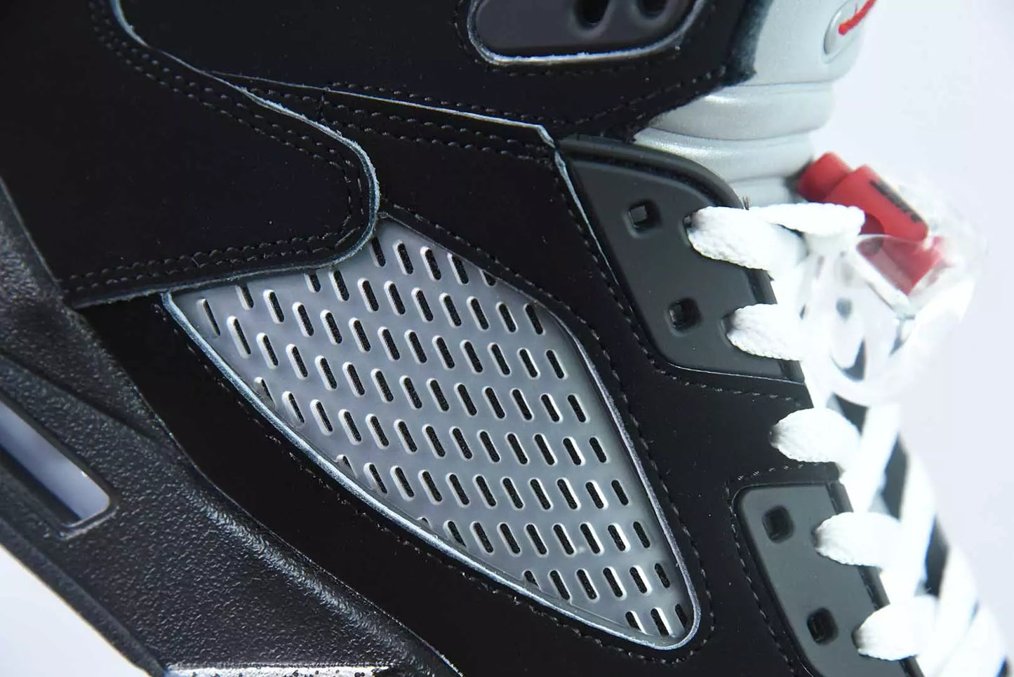 Jordan 5 Retro Black Metallic