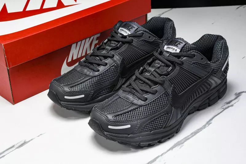 Nike Zoom Vomero 5 Anthracite