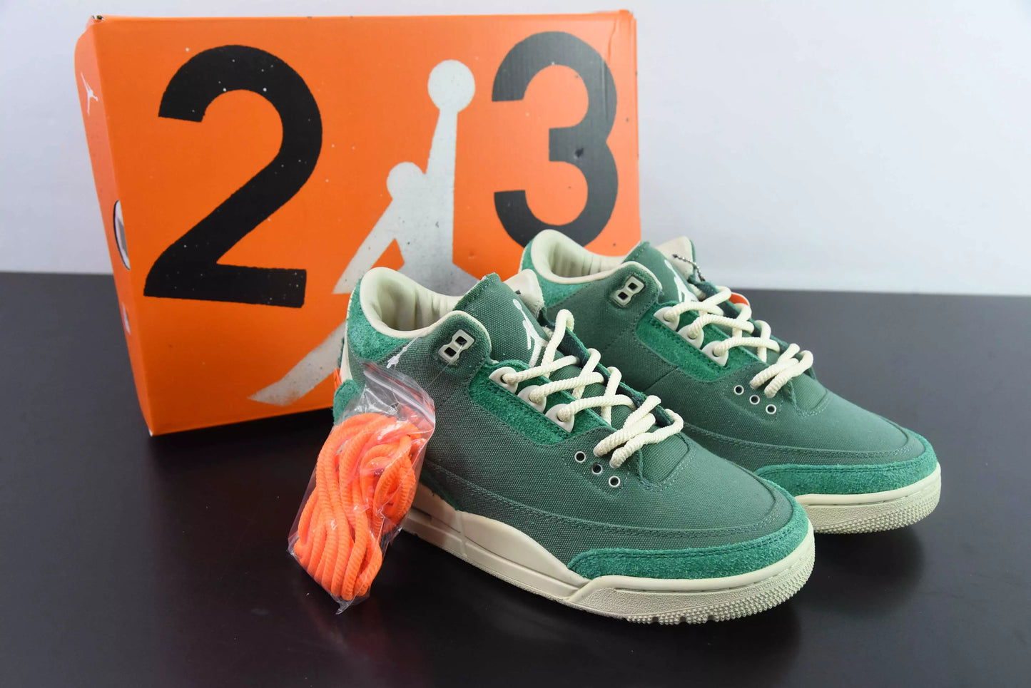 Jordan 3 Retro SP Nina Chanel Abney