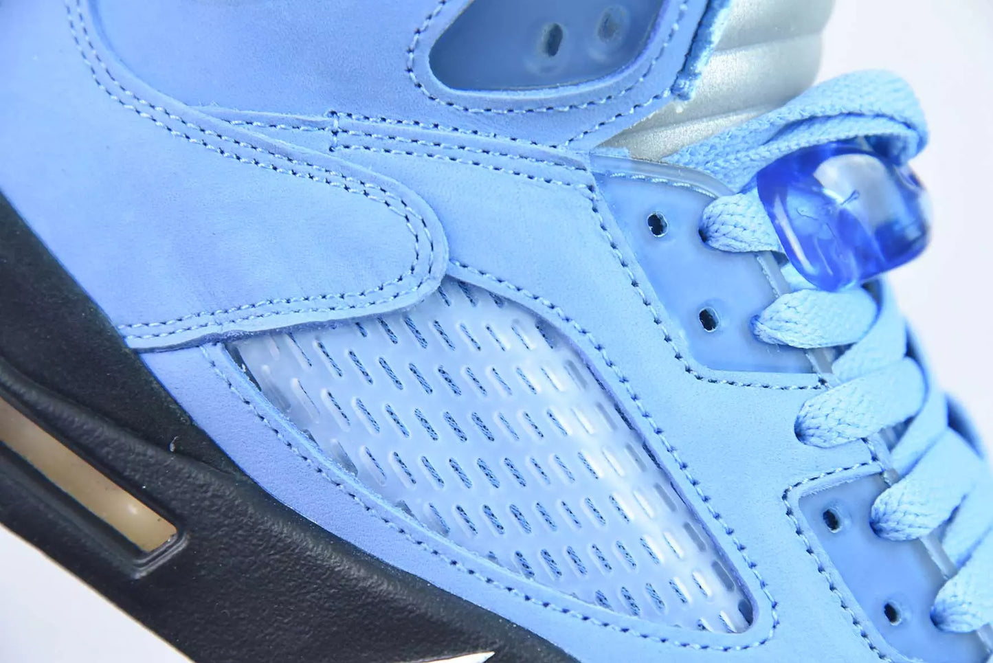Jordan 5 Retro University Blue
