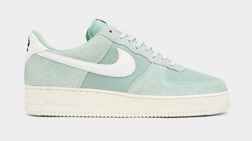Tênis Verde Nike Air Force 1 07 LV8 Certified Fresh Enamel Green Capa do Produto