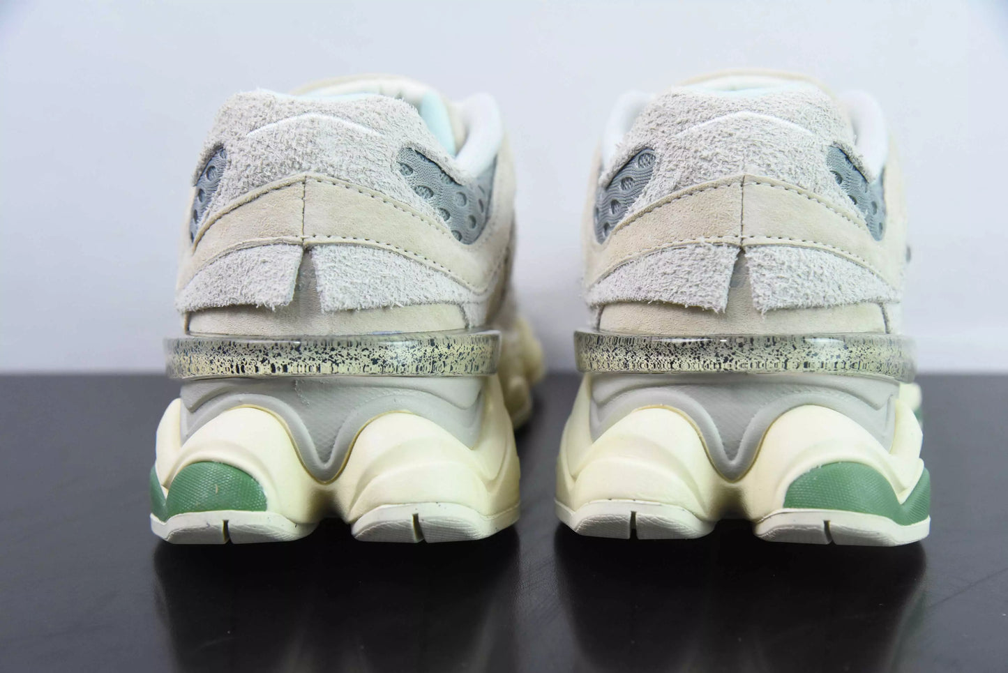 New Balance 9060 Bricks & Wood