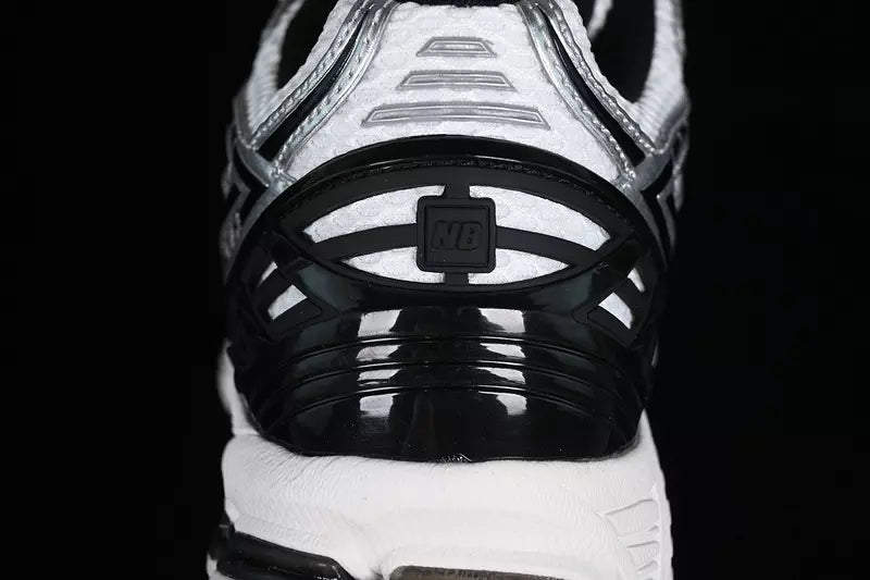 New Balance 1906R Silver Metallic Black