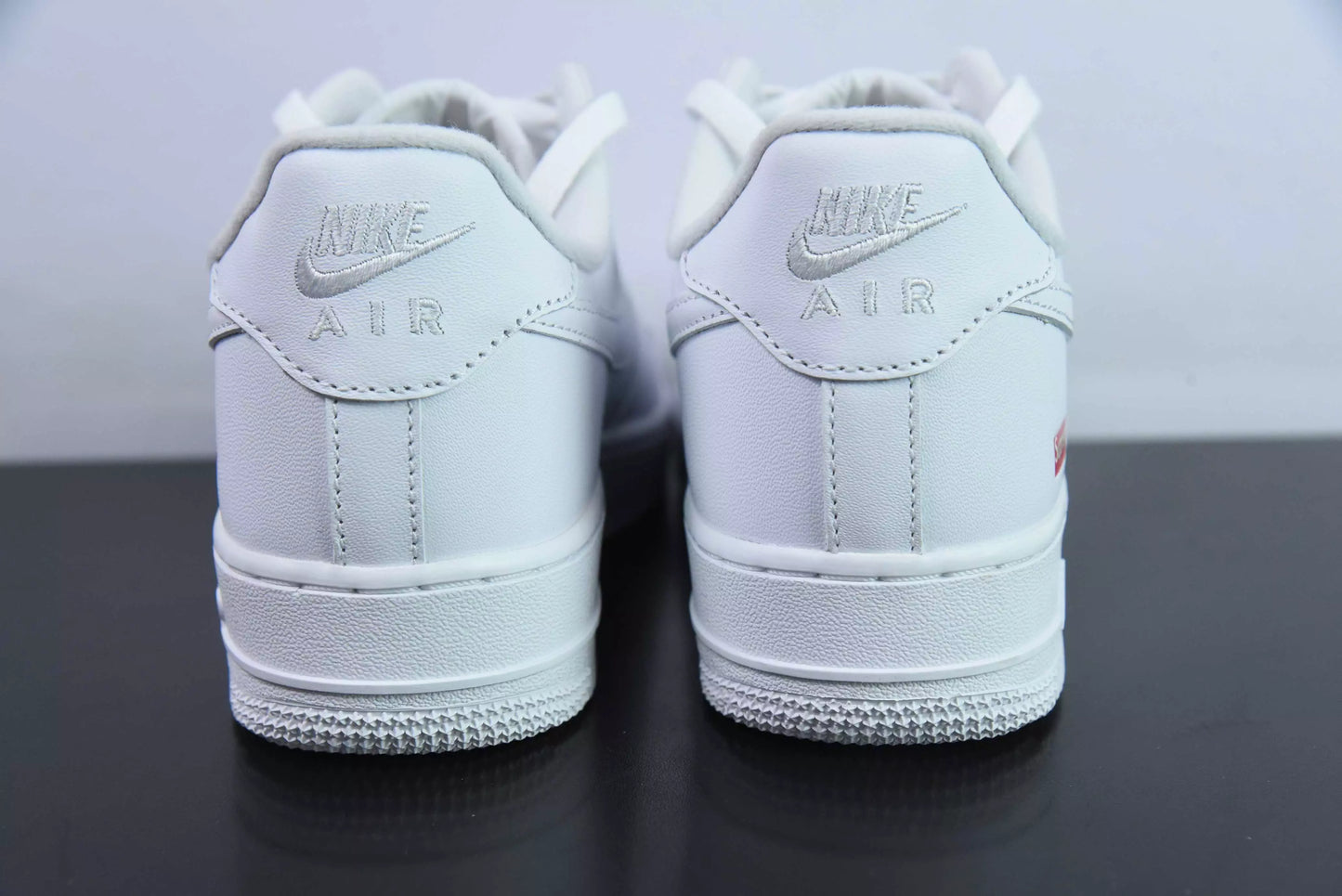 Nike Air Force 1 Low Supreme White