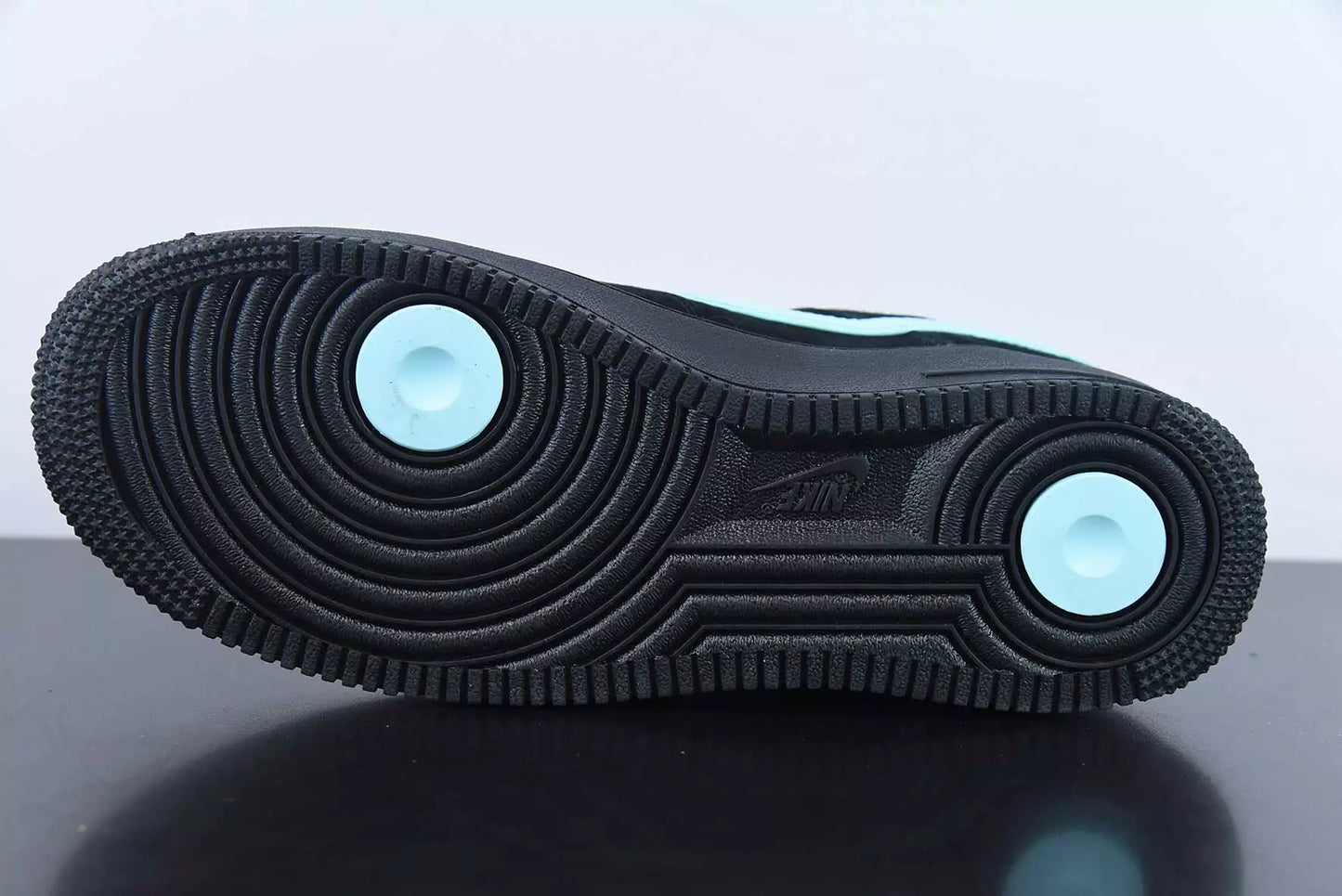 Nike Air Force 1 Low Tiffany & Co.1837