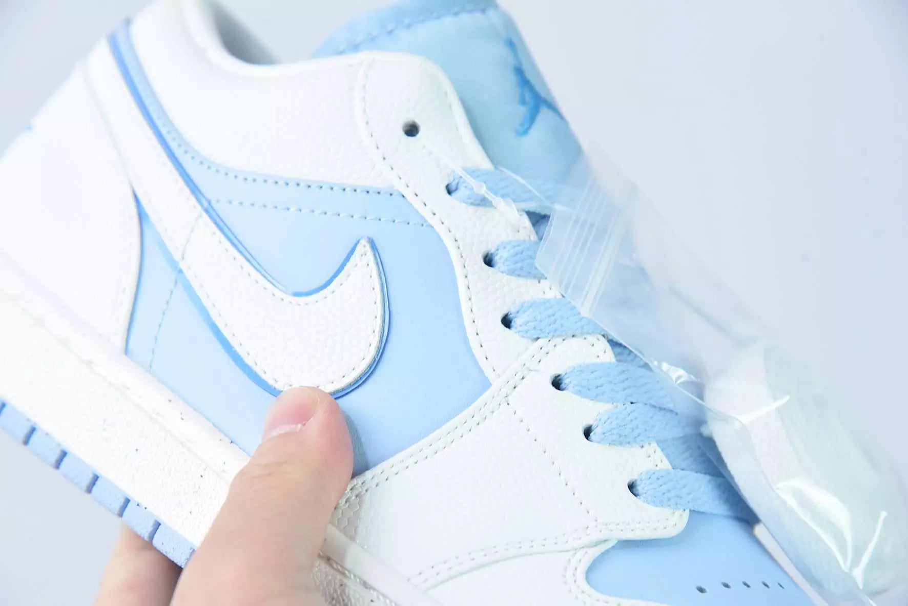 Air Jordan 1 Low Ice Blue