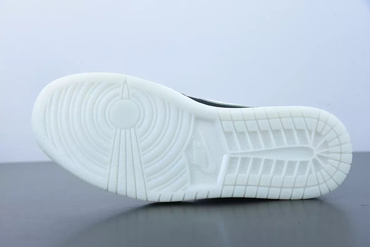 Jordan 1 Low Diamond Shorts