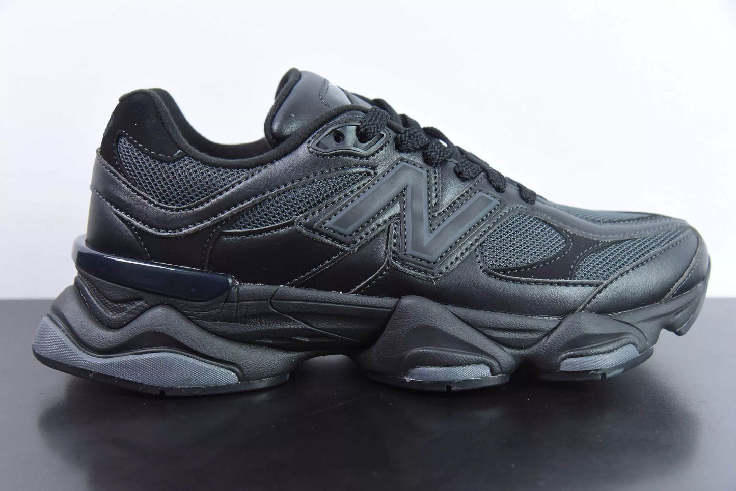 New Balance 9060 Triple Black