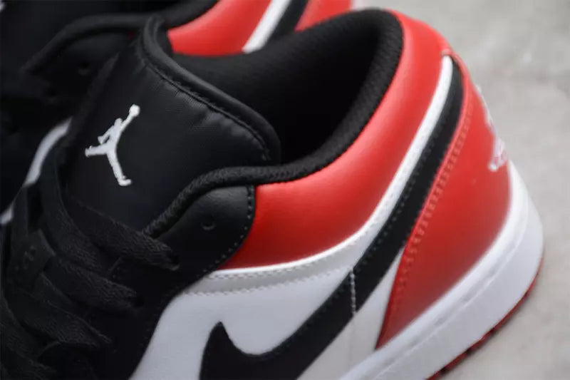 Air Jordan 1 Low Bred Toe
