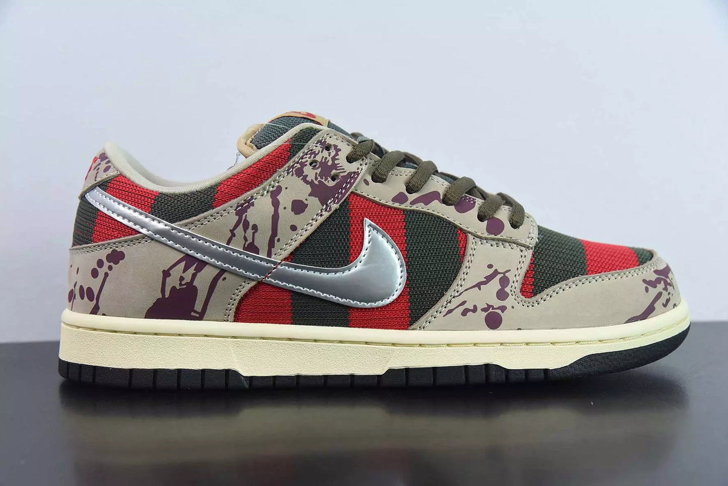 Nike Dunk Low Freddy Krueger