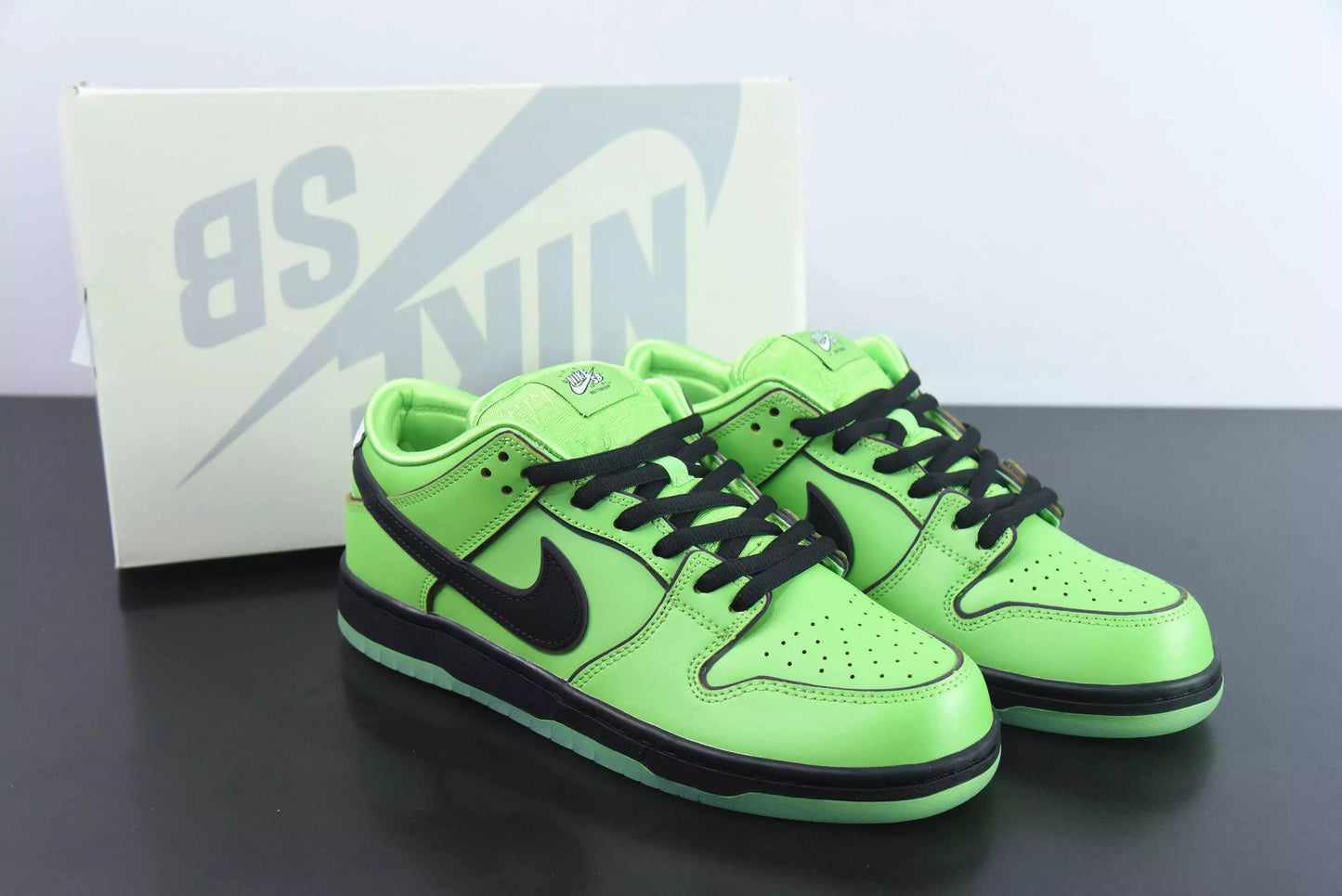 Nike SB Dunk Low The Powerpuff Girls Buttercup
