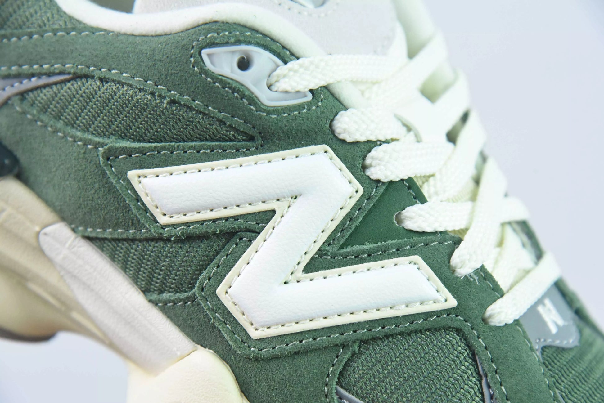 New Balance 9060 Nori