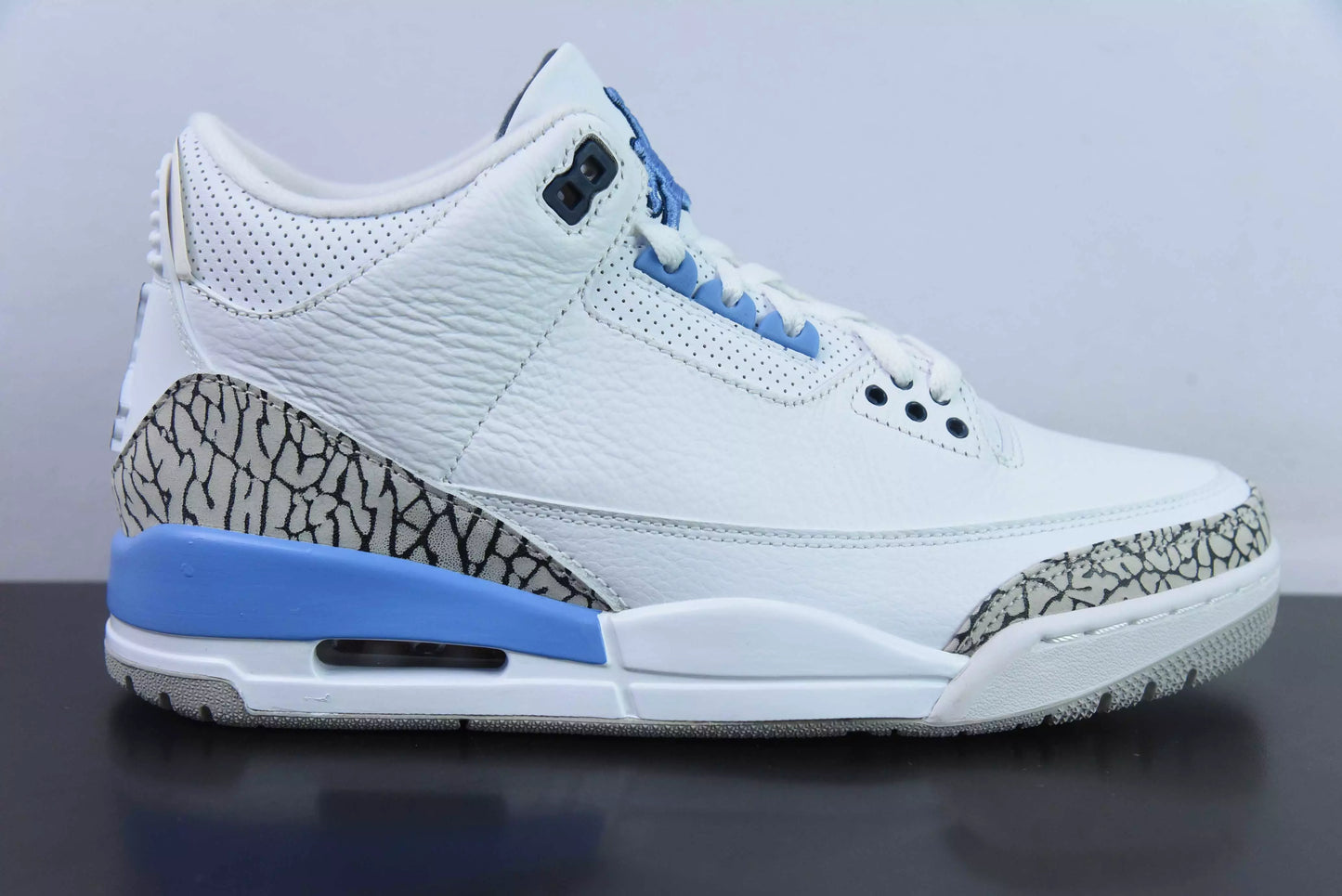 Jordan 3 Retro UNC