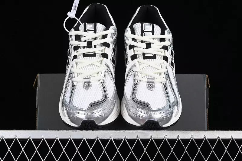 New Balance 1906R Silver Metallic Black