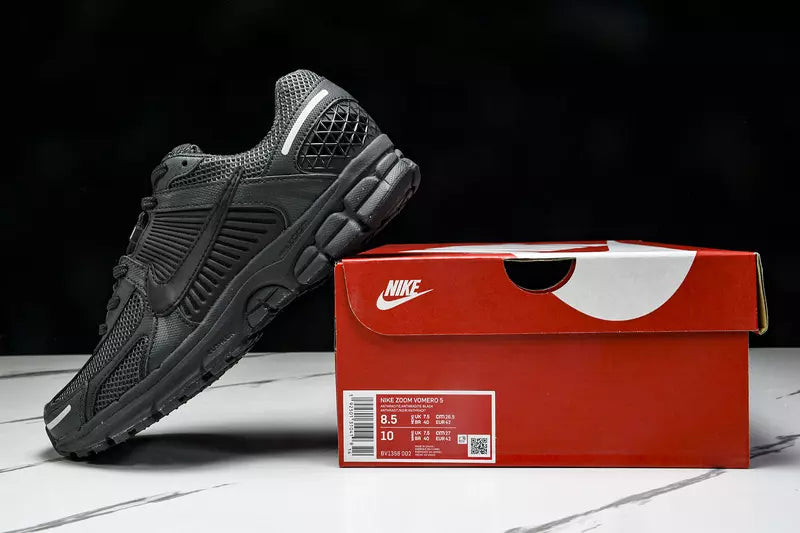 Nike Zoom Vomero 5 Anthracite