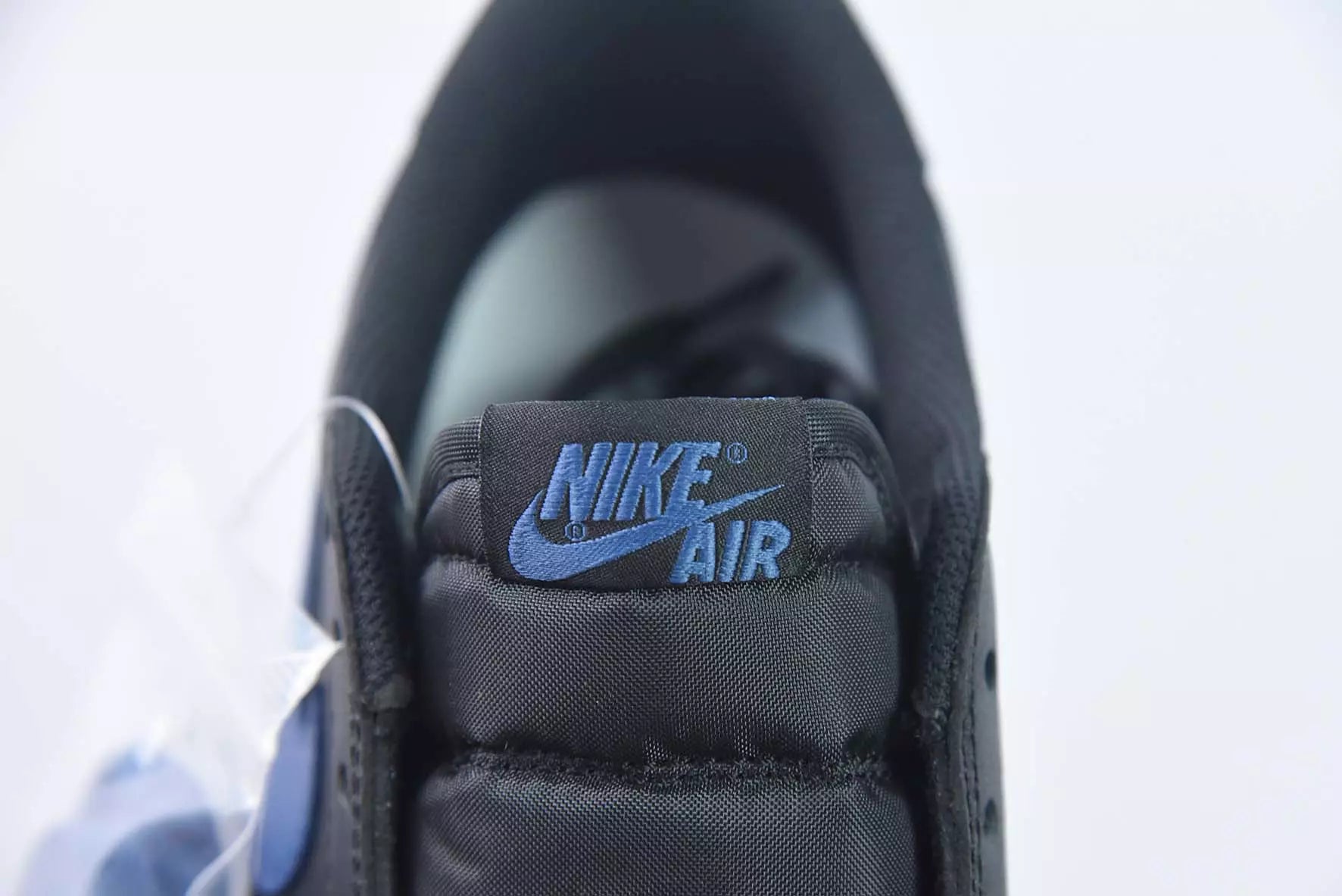 Air Jordan 1 Retro Low OG ‘Mystic Navy’