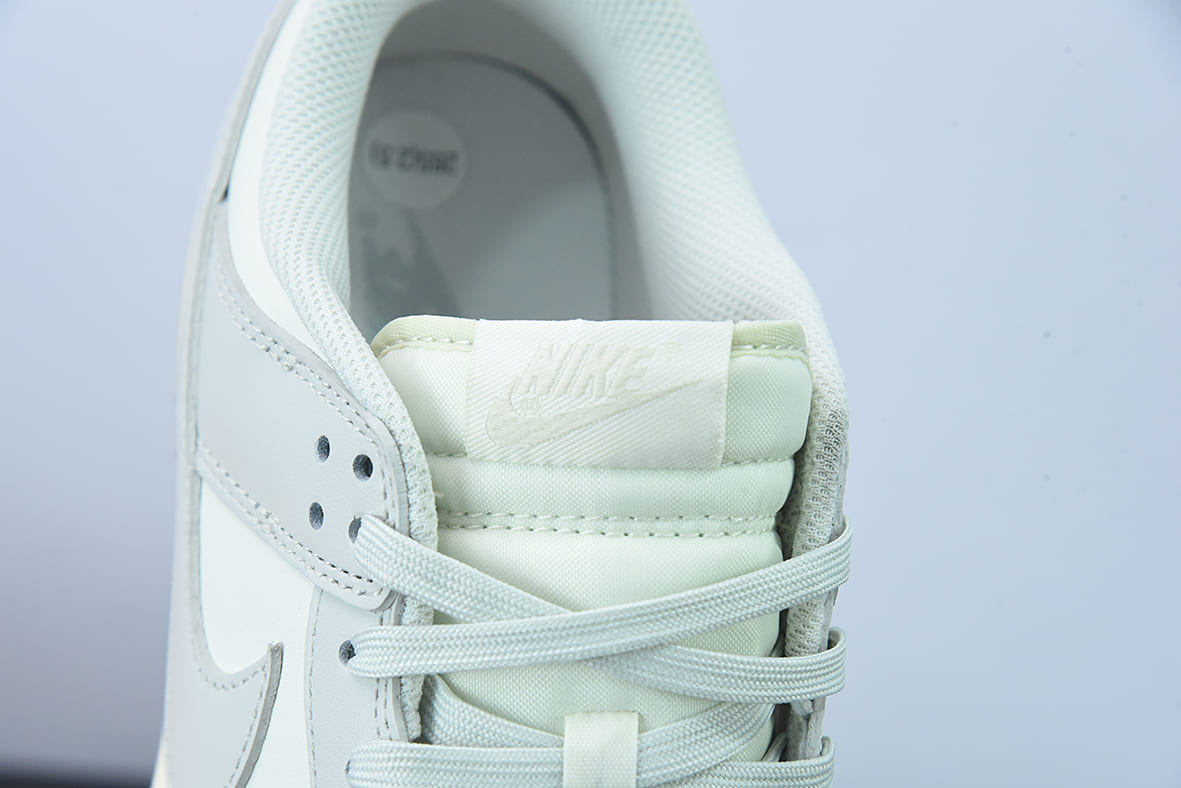 Nike Dunk Low Light Bone