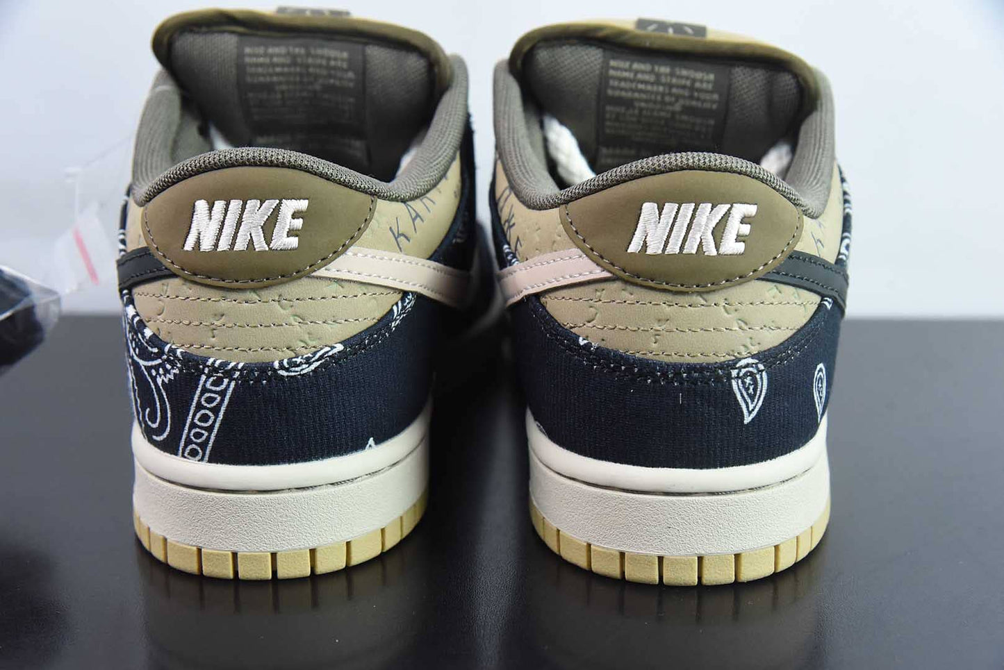 Nike SB Dunk Low Travis Scott