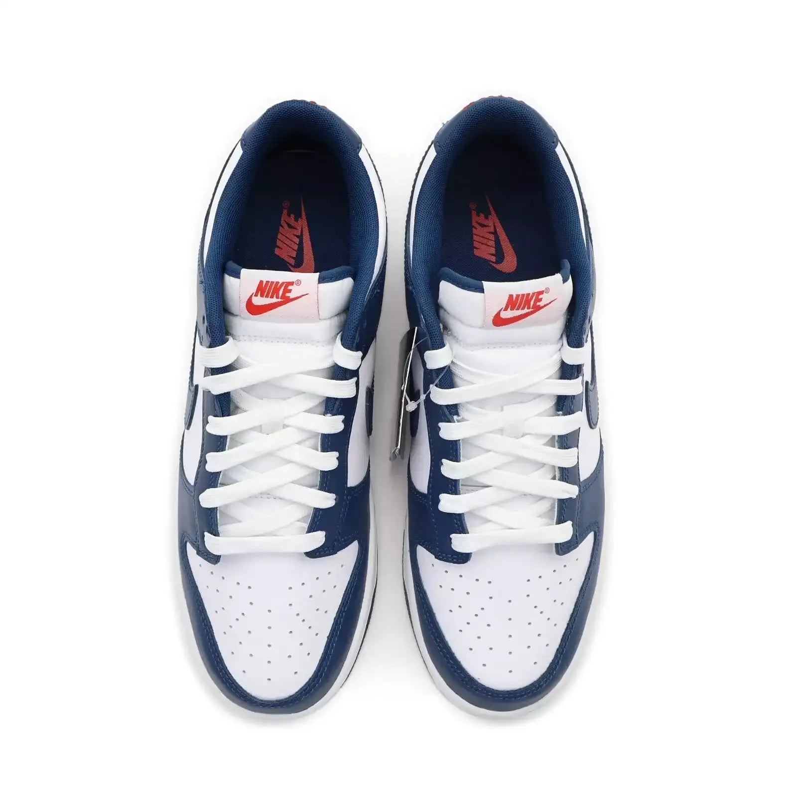 Par de tênis Nike Dunk Valerian Blue Por Cima