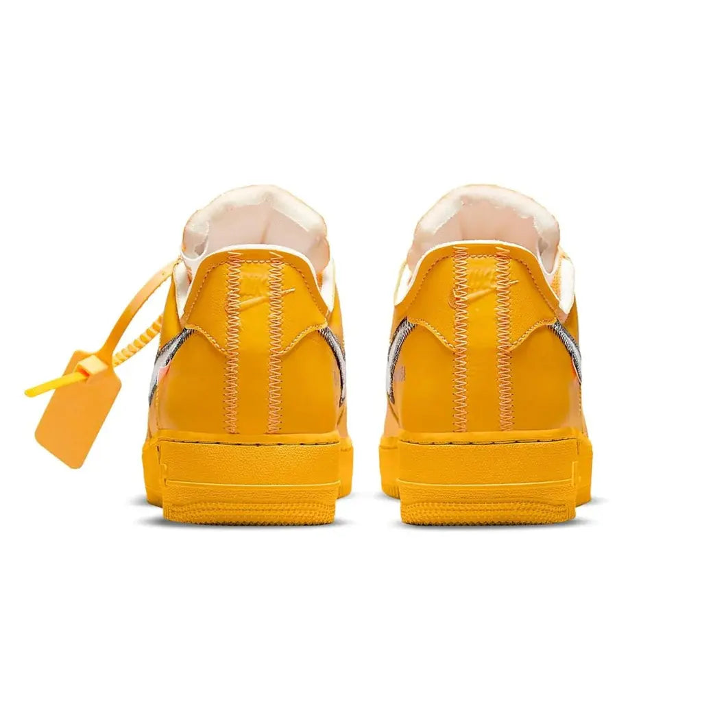 Nike Air force 1 Low Off White University Gold Metallic Silver Detalhes Traseiros