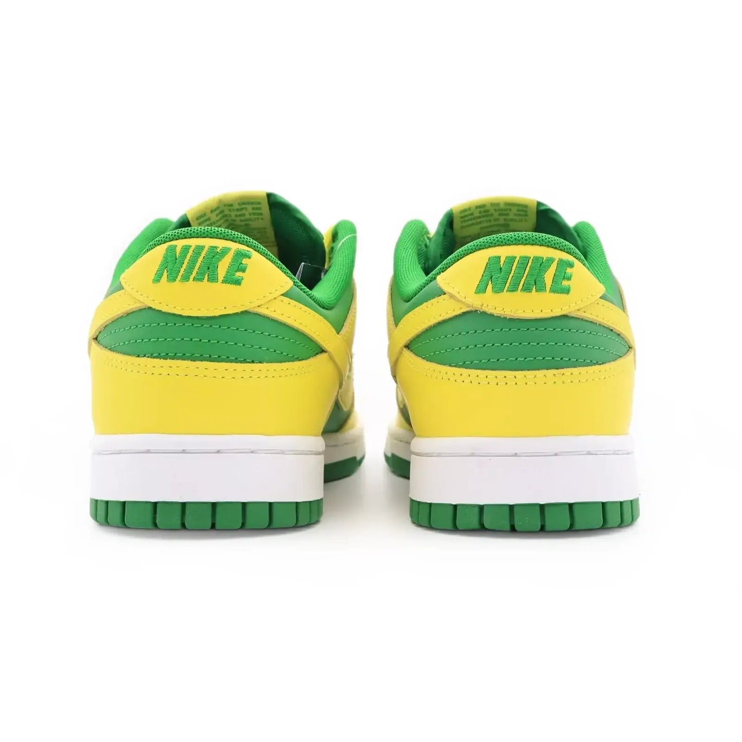 Tênis Amarelo Nike Dunk Low Reverse Brazil  Visto Traseira em Detalhes