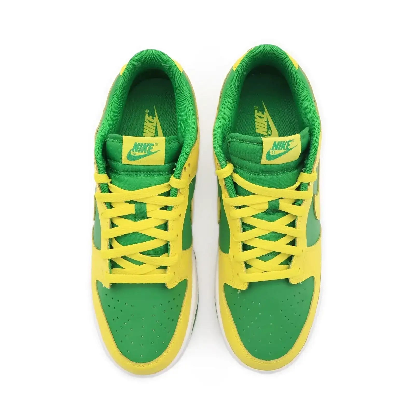 Tênis Amarelo Nike Dunk Low Reverse Brazil  Visto Por Cima