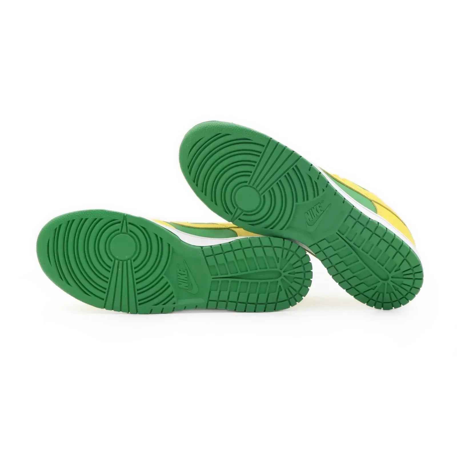 Tênis Amarelo Nike Dunk Low Reverse Brazil Parte do Solado