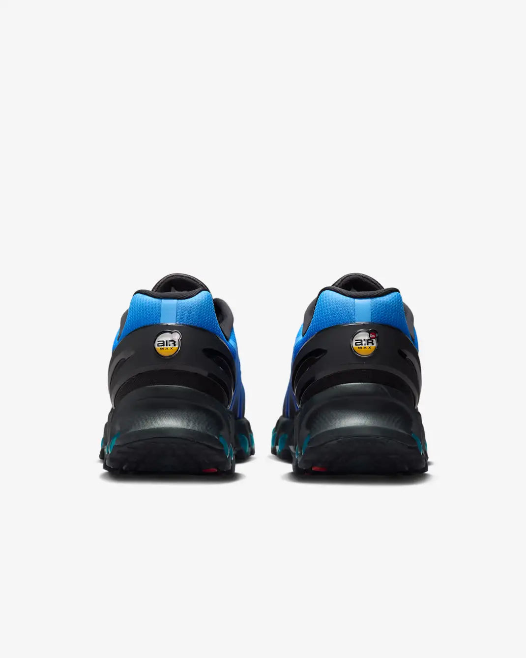 Tênis Azul com Preto Nike Air Max Dn8 Hyper Royal Parte Traseira