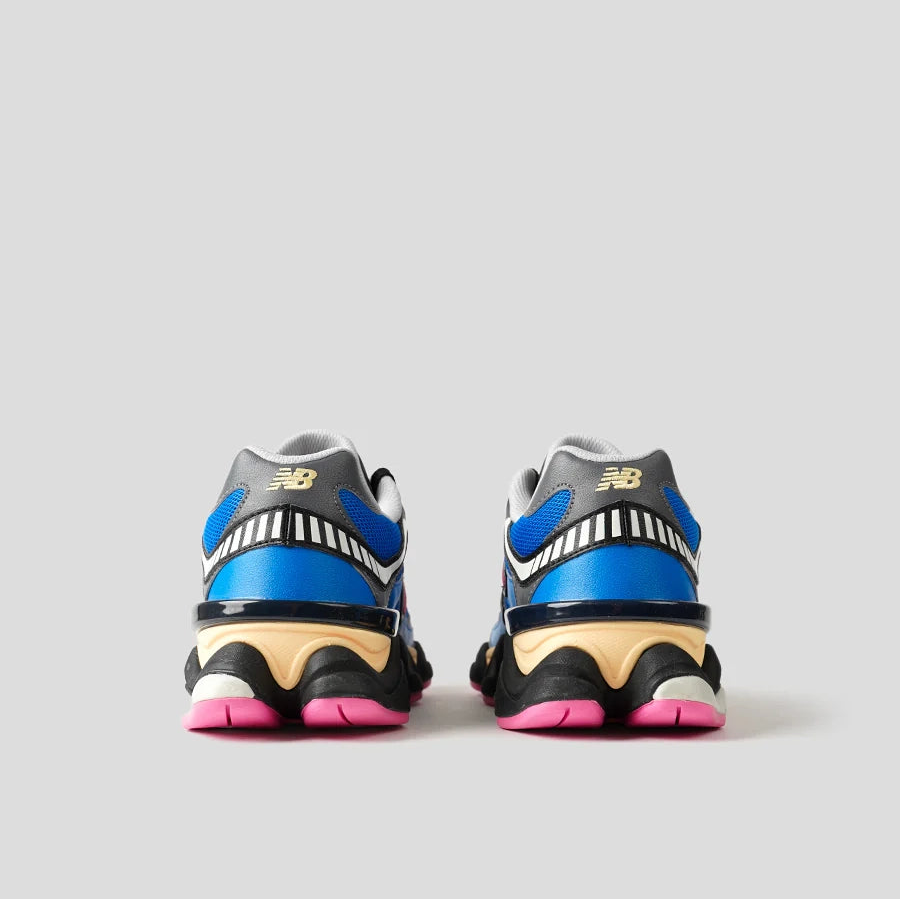 Tênis Azul com Rosa New Balance 9060 Blue Oasis Real Pink Parte Traseira